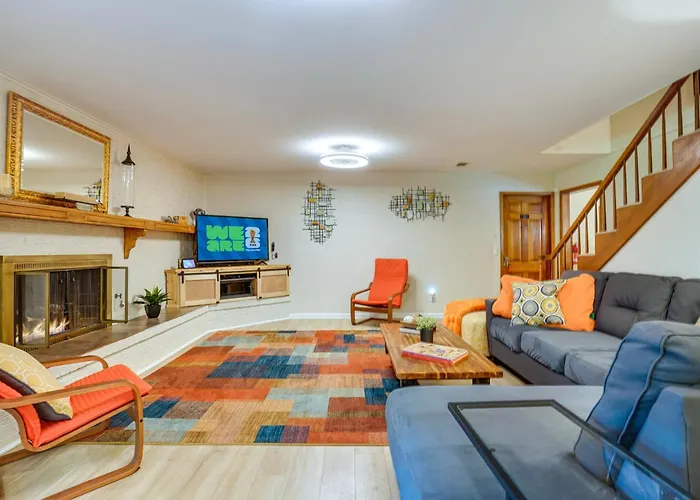 Hot Tub & Game Room! 15 Mi To At&t Stadium Vakantiehuis Fort Worth
