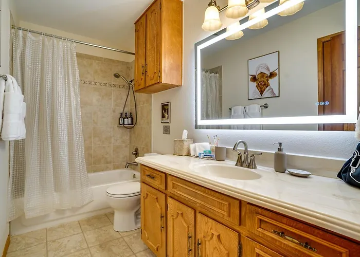 Hot Tub & Game Room! 15 Mi To At&t Stadium *