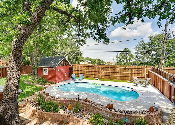 Vakantiehuis Hot Tub & Game Room! 15 Mi To At&t Stadium